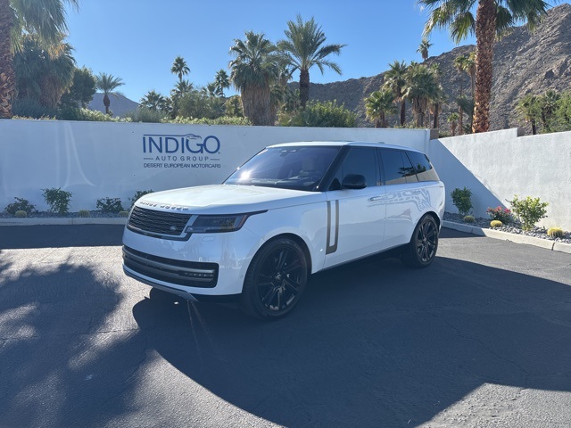 2023 Land Rover Range Rover SE's photo