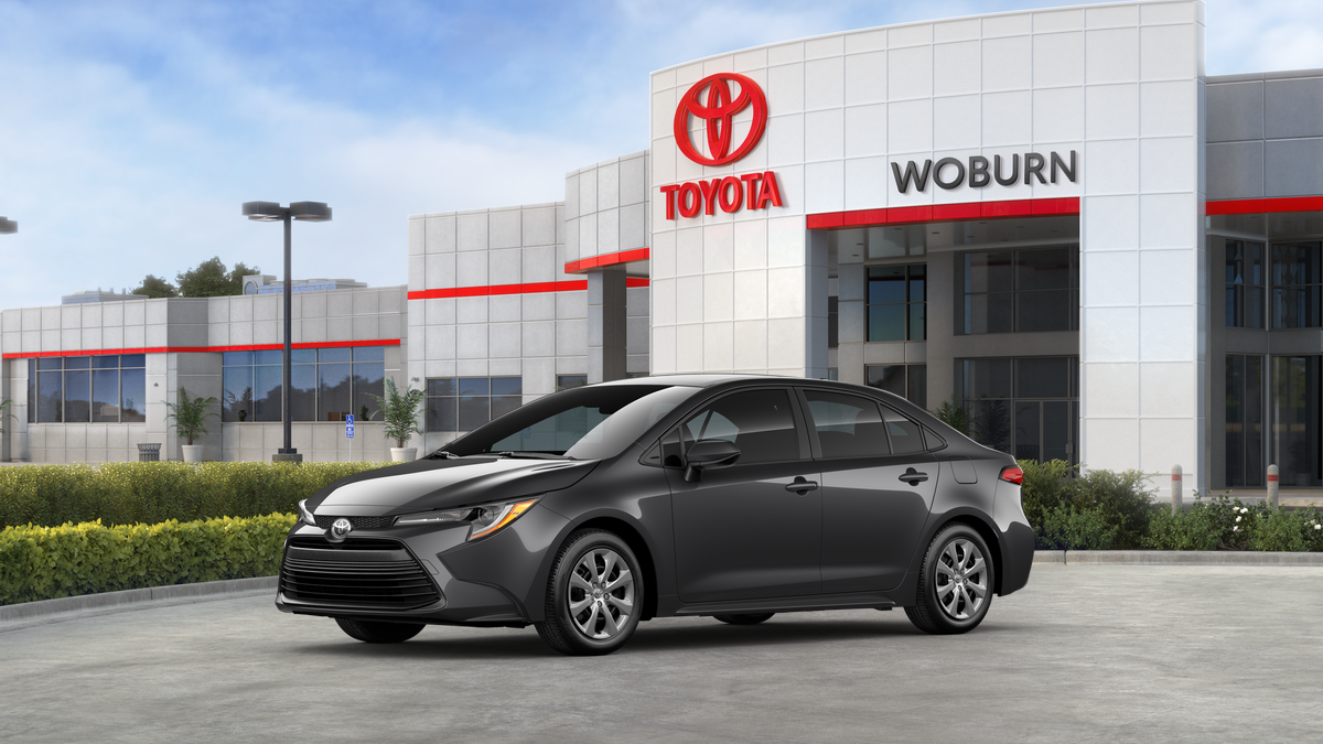 2025 Toyota Corolla LE photo 2