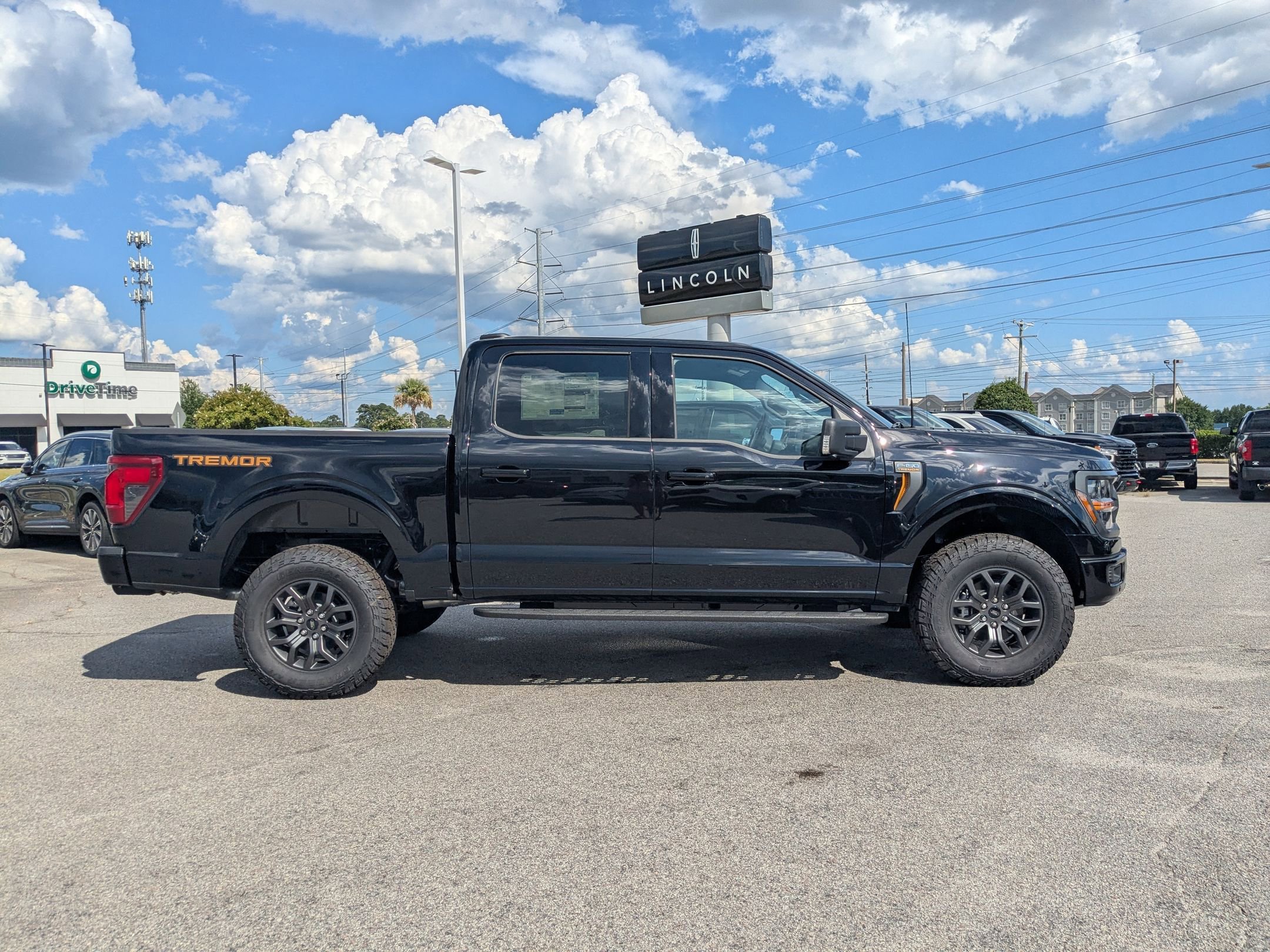 2025 Ford F-150 Tremor photo 3