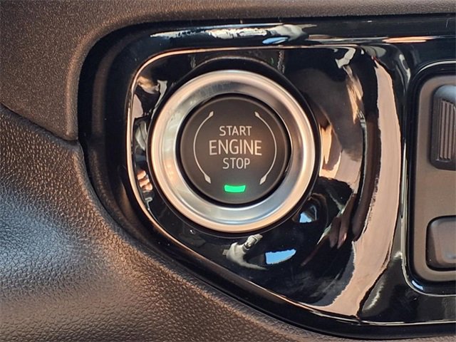 2025 Chevrolet Silverado 1500 RST photo 19