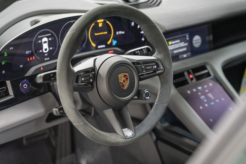 2024 Porsche Taycan 4S photo 4