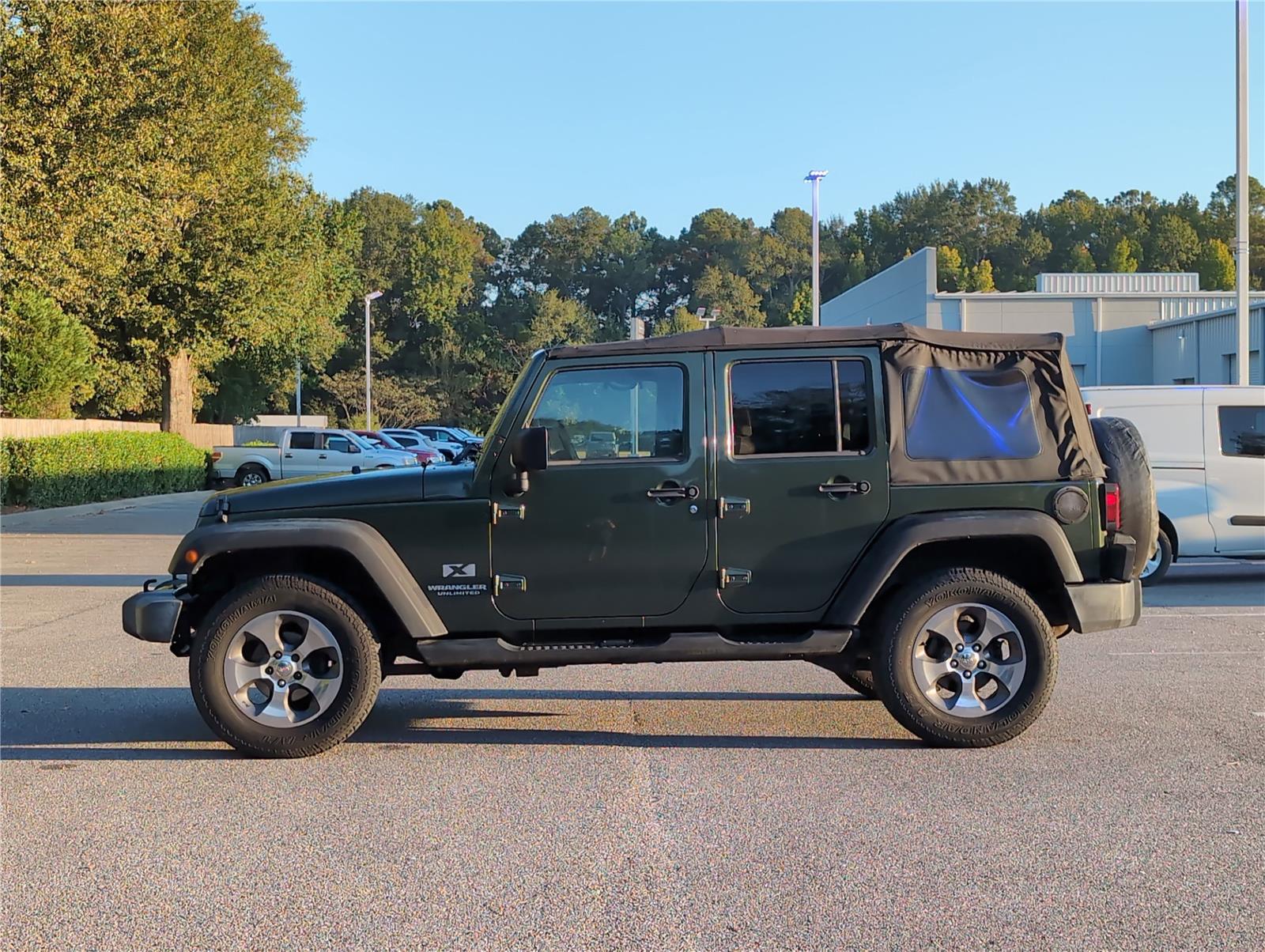 2008 Jeep Wrangler Unlimited X photo 2