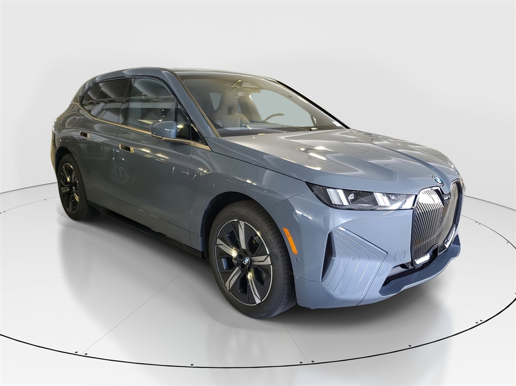 2026 Bmw iX photo 2