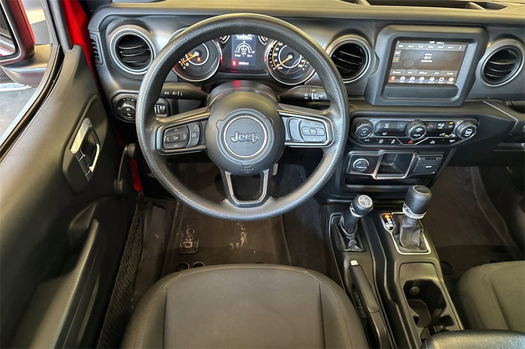 2022 Jeep Gladiator Willys Sport photo 14