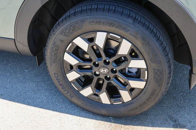 New 2025 Green Hyundai SEL Activity FWD image 5