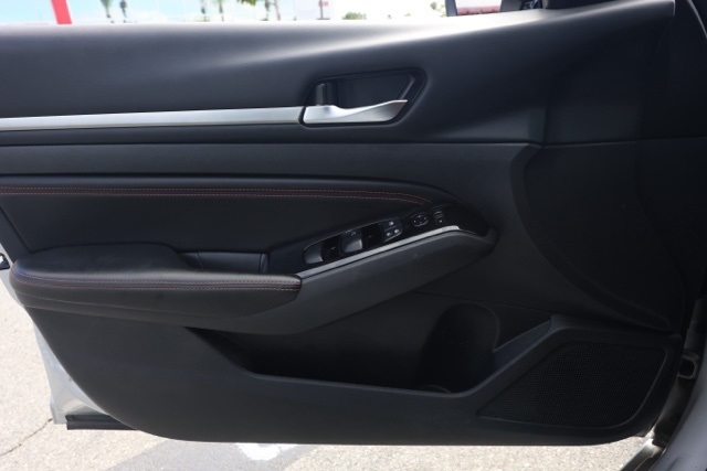 2023 Nissan Altima 2.5 SR photo 20