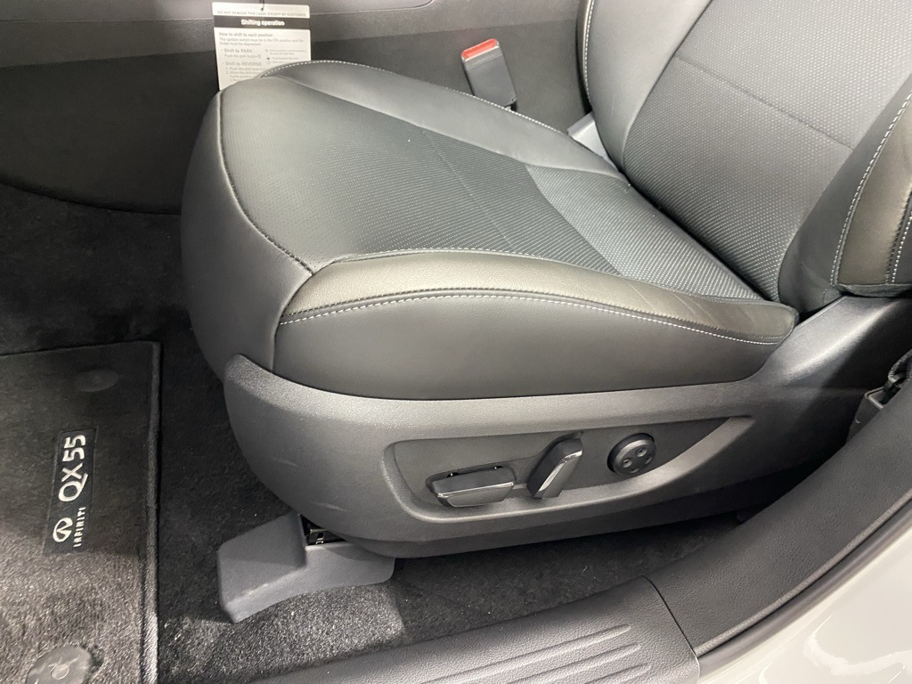 2025 Infiniti QX55 Essential photo 22