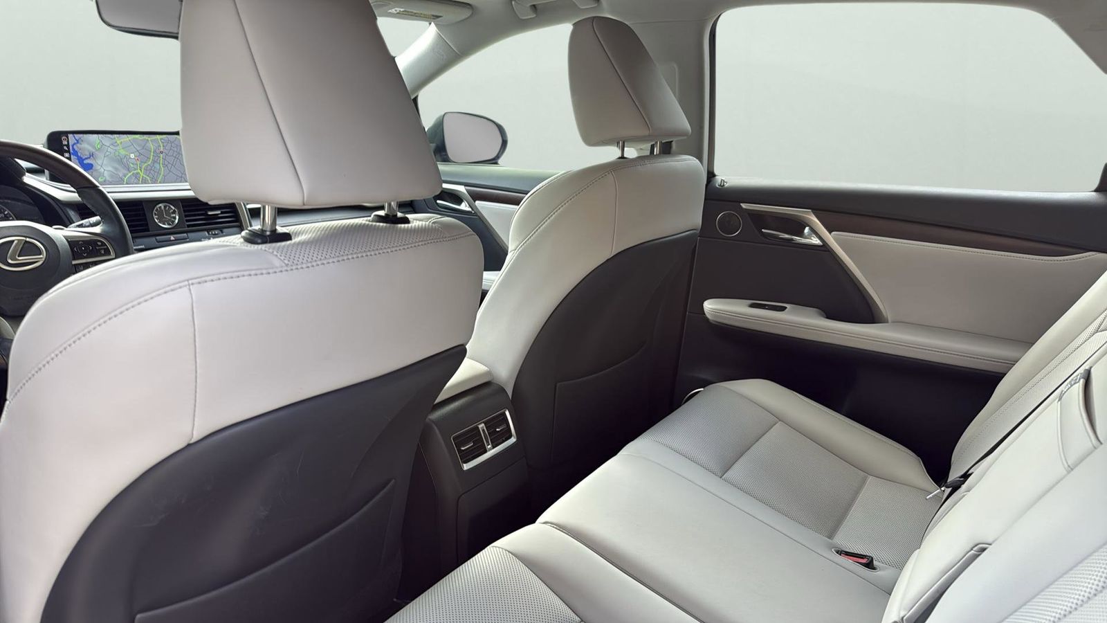 2020 Lexus RX 450h Premium photo 30
