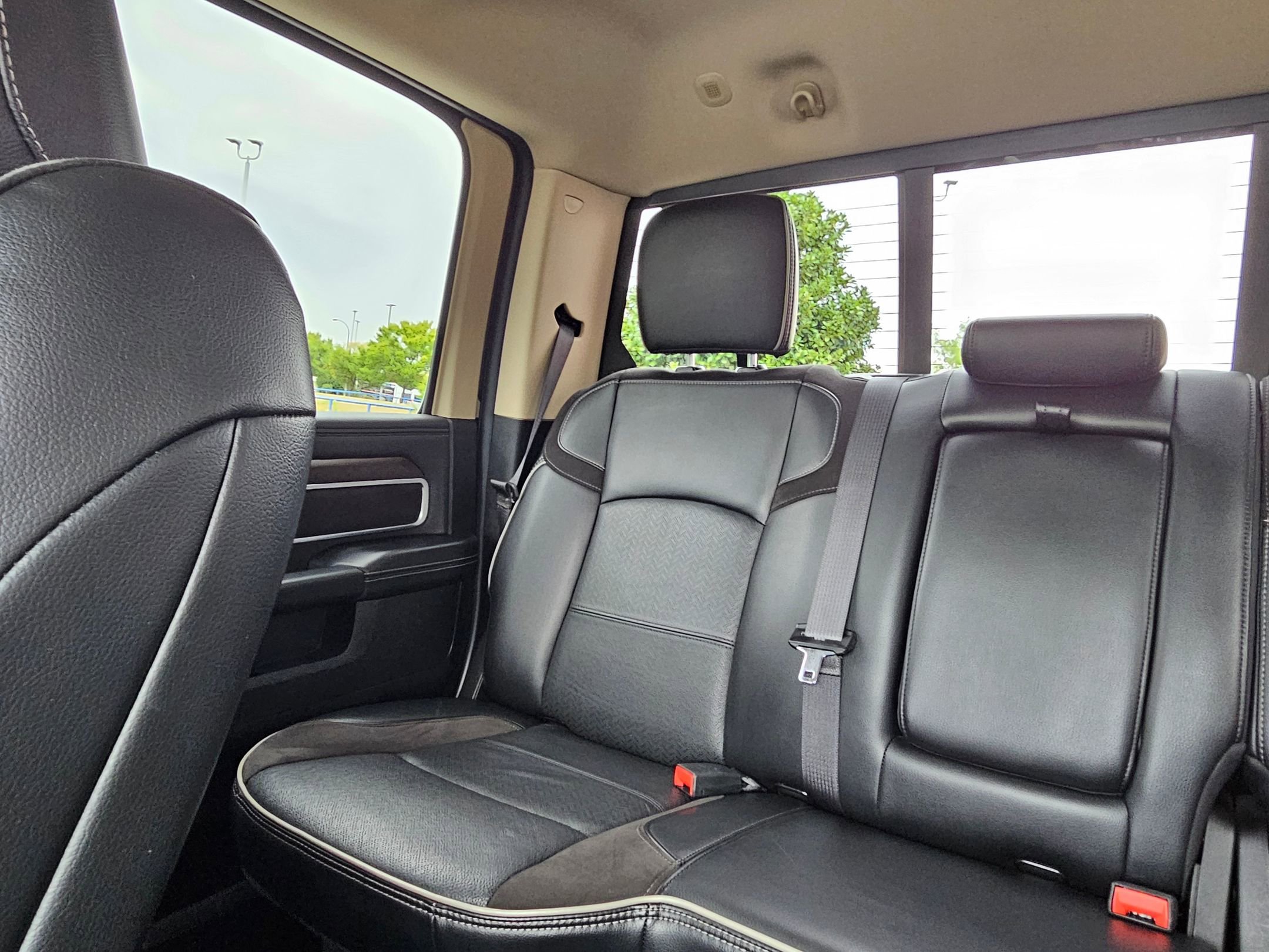 2022 Ram 2500 Laramie photo 24