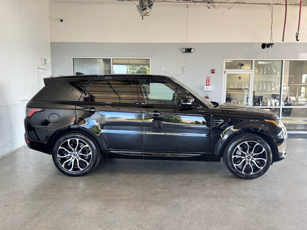 2021 Land Rover Range Rover Sport HSE Silver Edition photo 4
