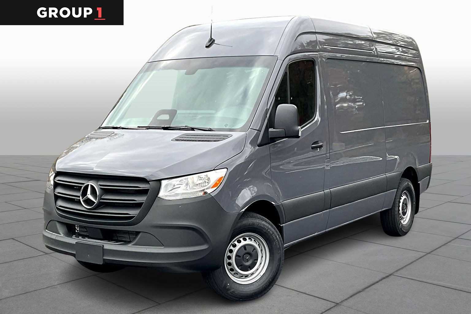 2026 Mercedes-Benz Sprinter Cargo Van Base's photo