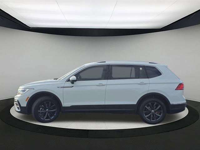 2022 Volkswagen Tiguan SE photo 4