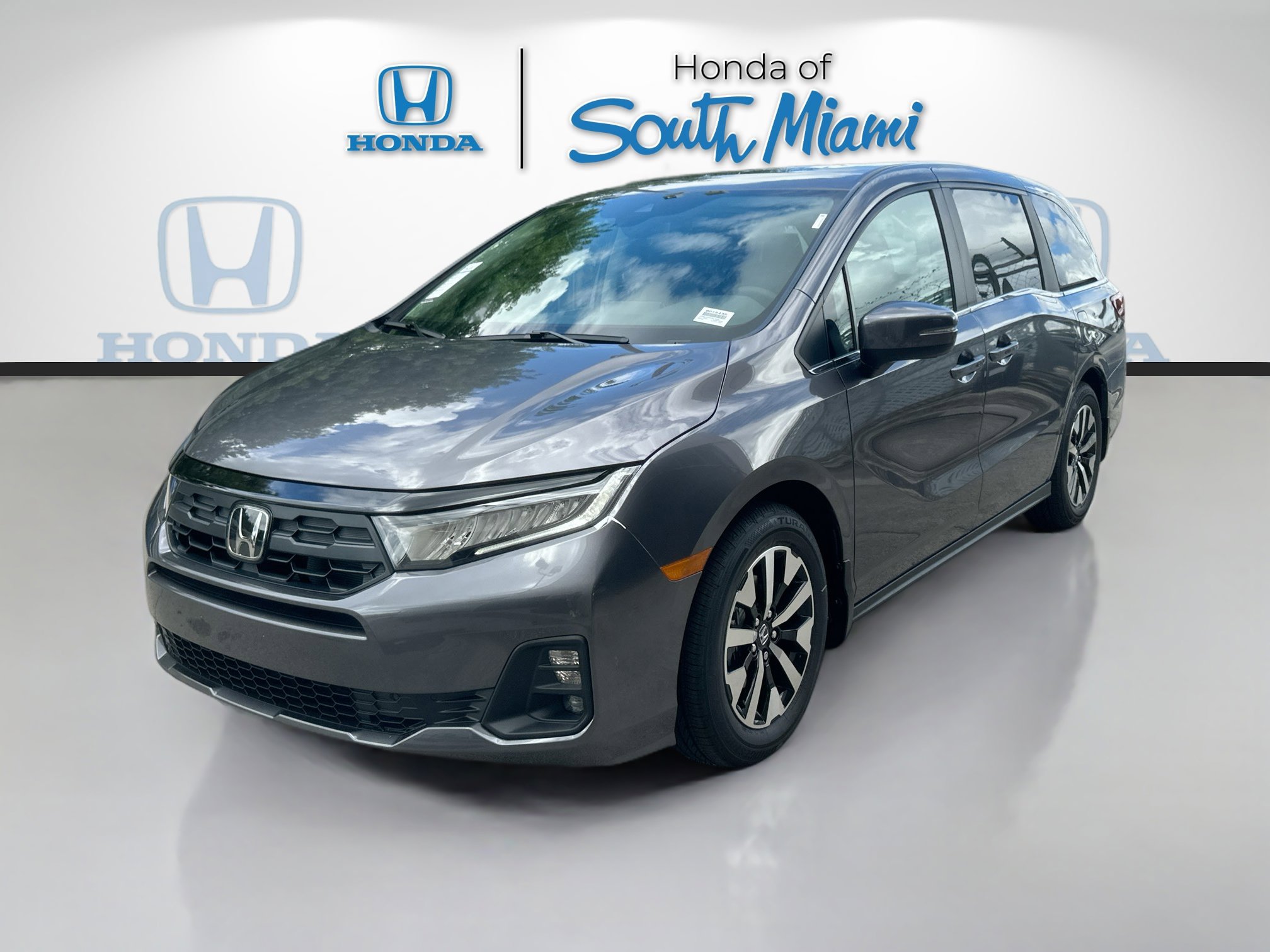 2026 Honda Odyssey EX-L photo 3