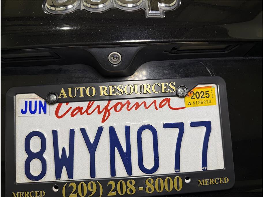 Used 2019 Diamond Black Crystal Pearlcoat Jeep Limited image 21