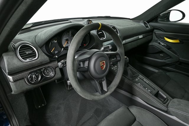 2025 Porsche Boxster Spyder photo 4