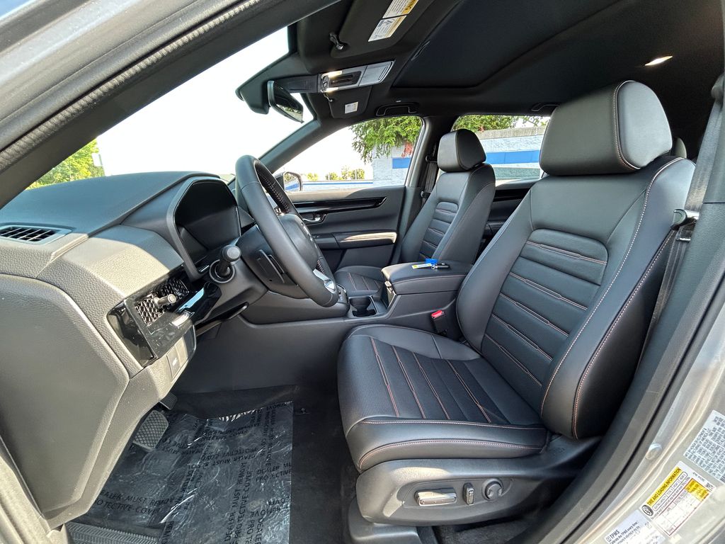 2026 Honda CR-V Hybrid Sport Touring photo 17