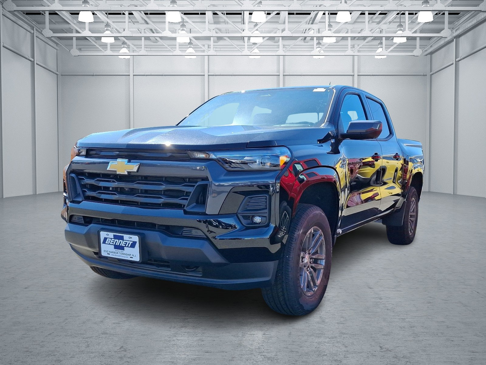 2025 Chevrolet Colorado Work Truck LT photo 3