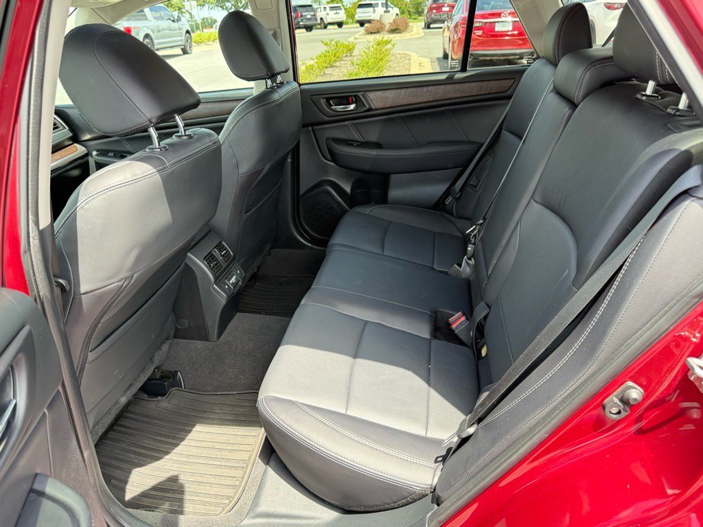 2018 Subaru Outback Limited photo 13
