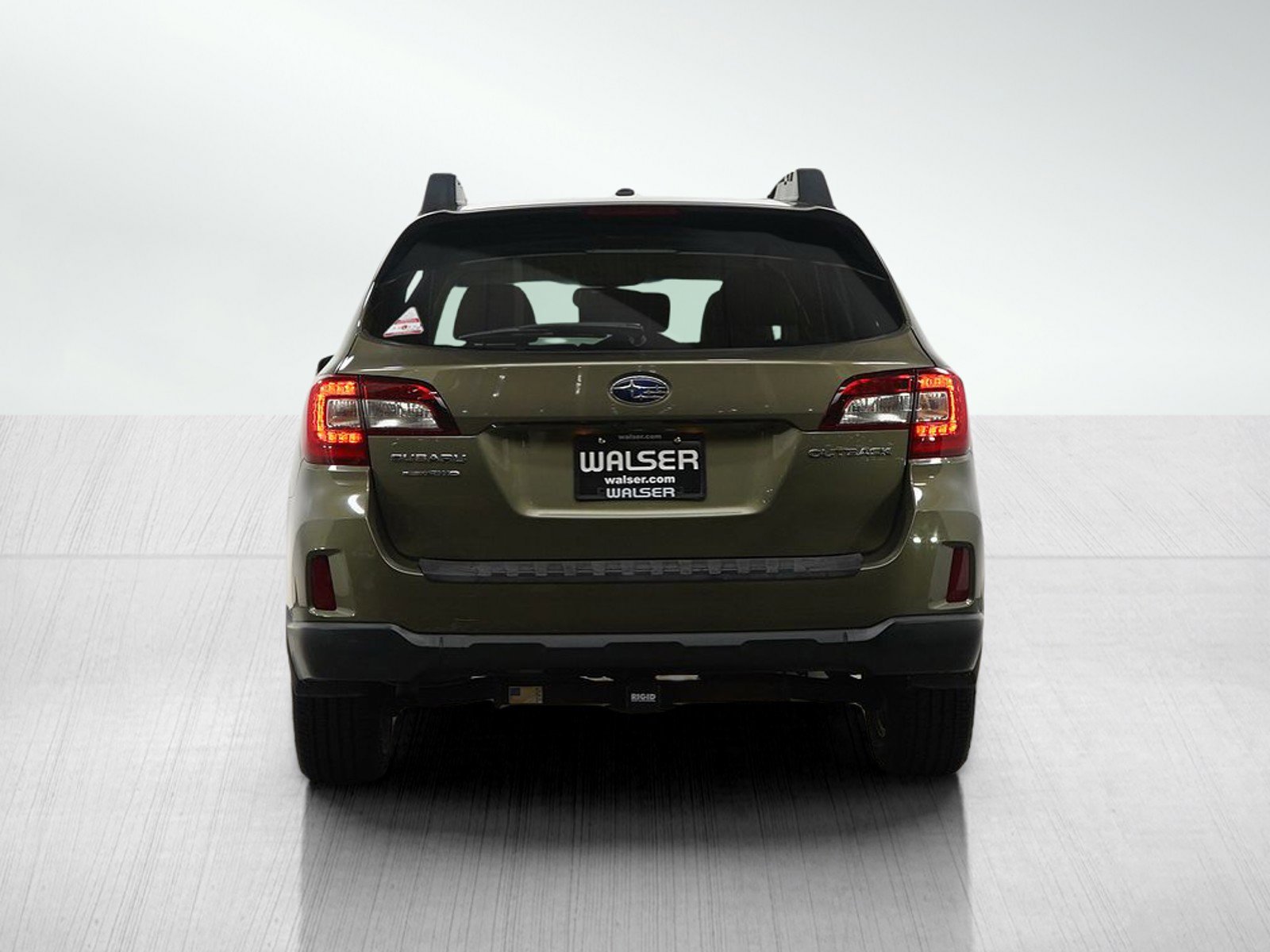 2015 Subaru Outback Limited photo 4