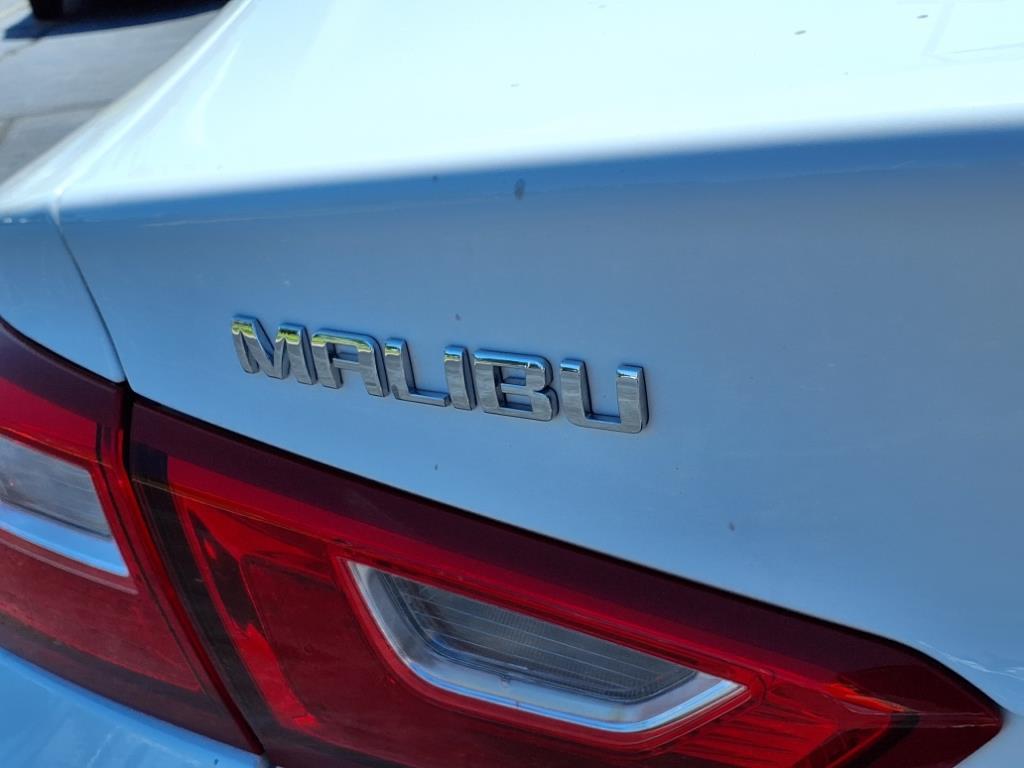 2024 Chevrolet Malibu 1LT photo 5