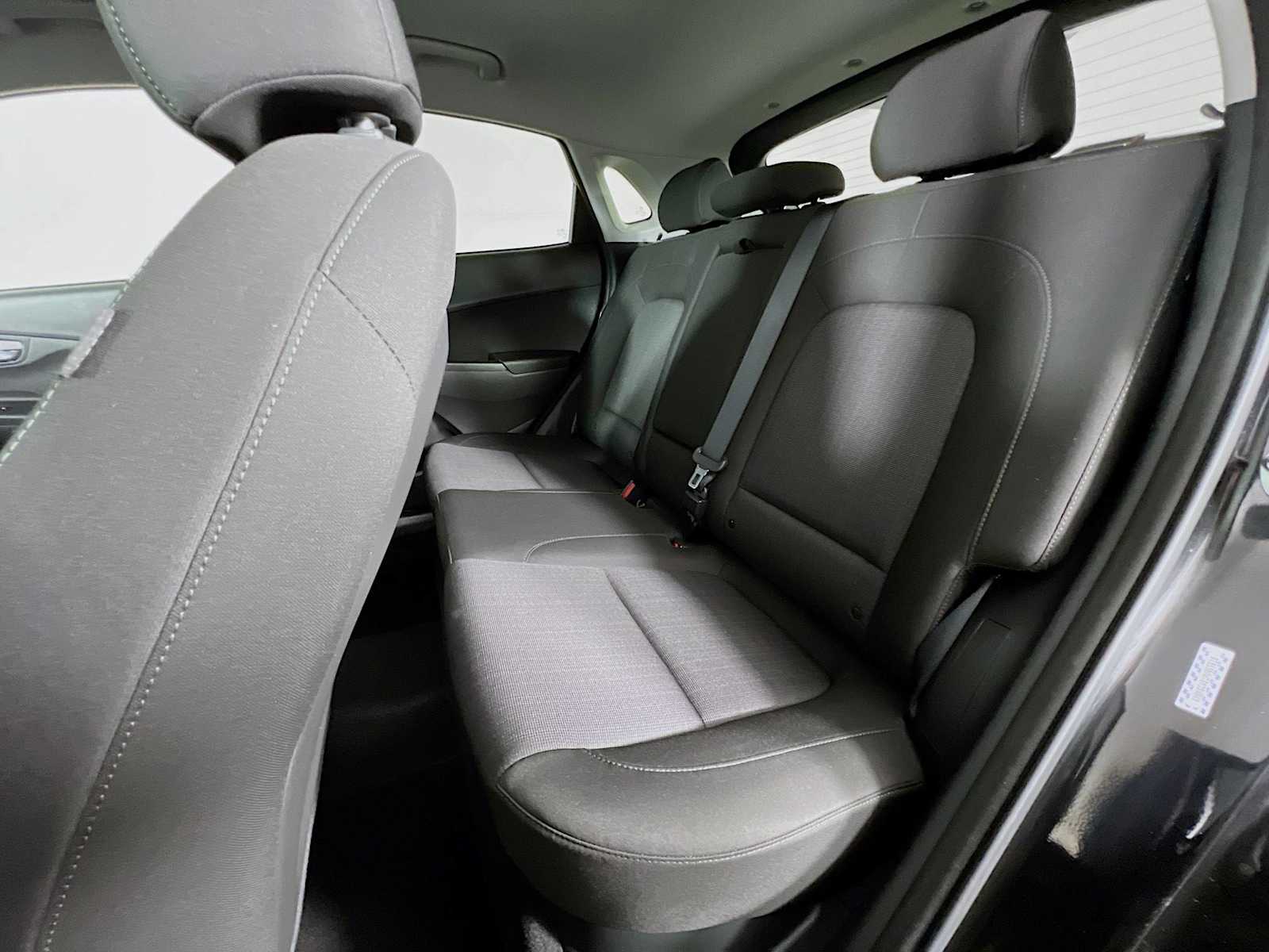 2023 Hyundai Kona SEL photo 5