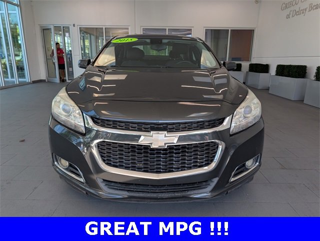 2015 Chevrolet Malibu 2LT photo 3