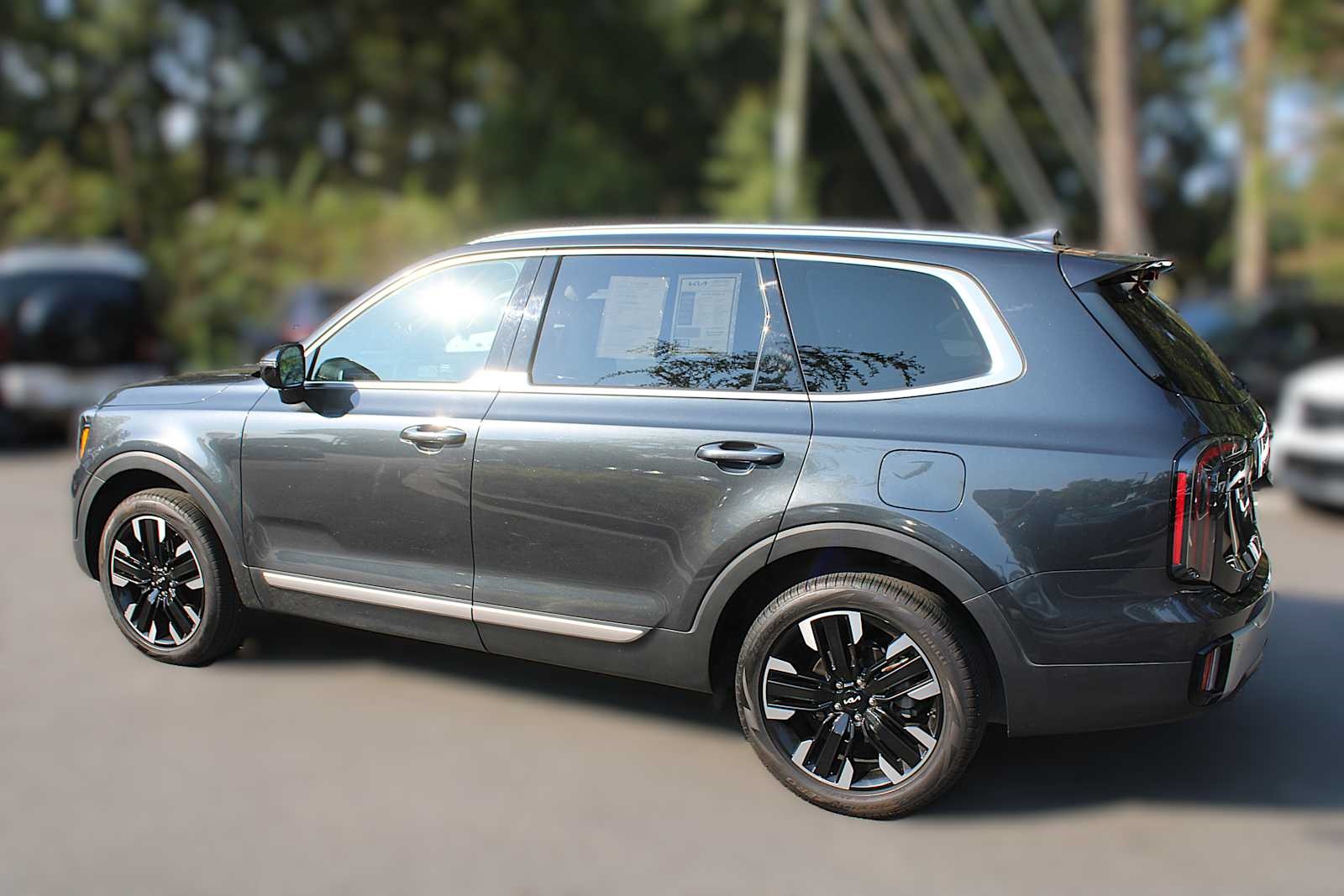 2024 Kia Telluride SX photo 3