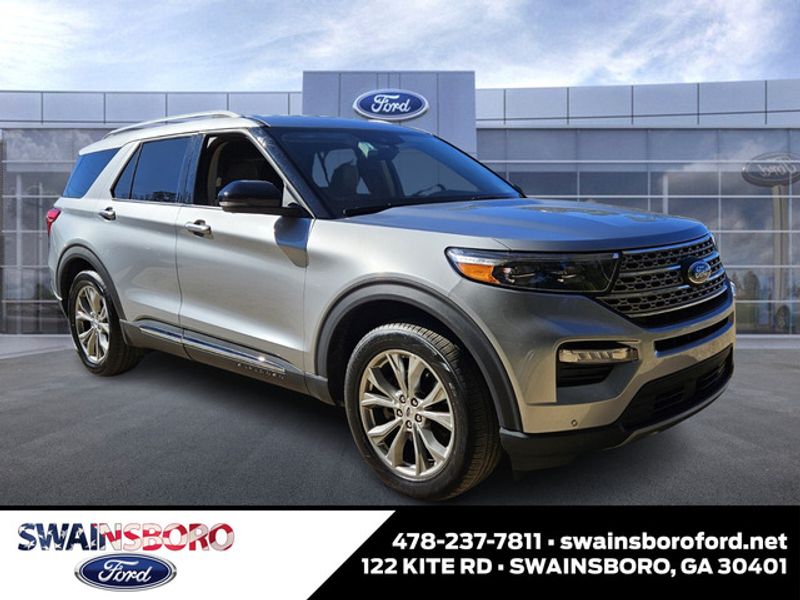 2023 Ford Explorer Limited's photo