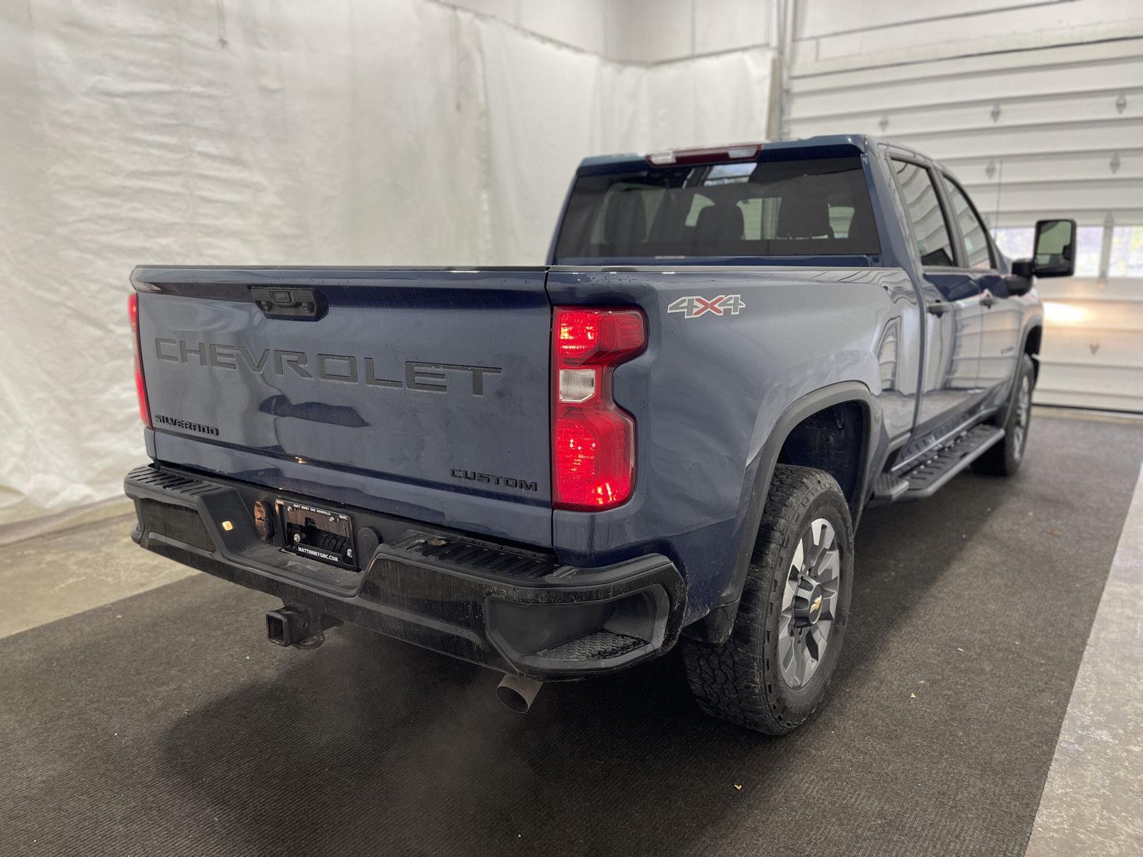 2024 Chevrolet Silverado 2500HD Custom photo 4