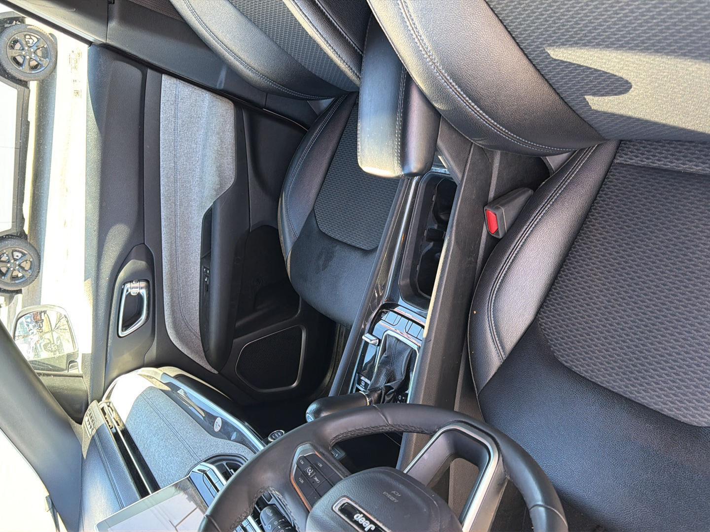 2024 Jeep Compass Latitude's photo