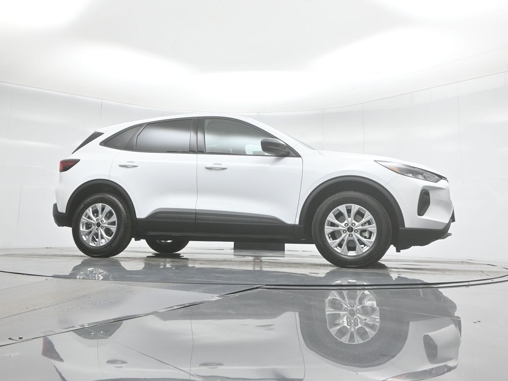 2025 Ford Escape Active photo 2