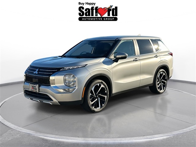 2024 Mitsubishi Outlander SE's photo