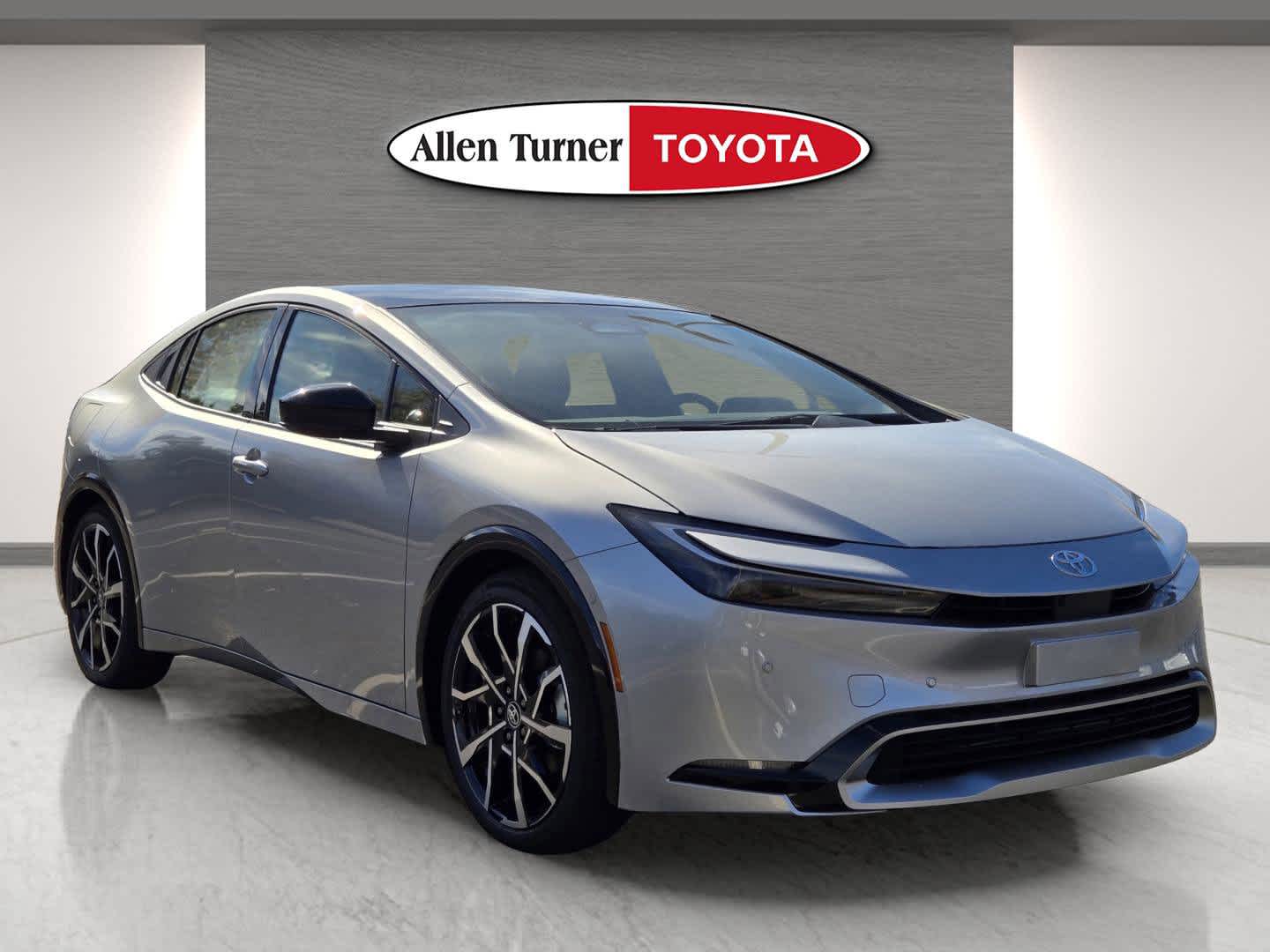 2026 Toyota Prius XSE Premium's photo