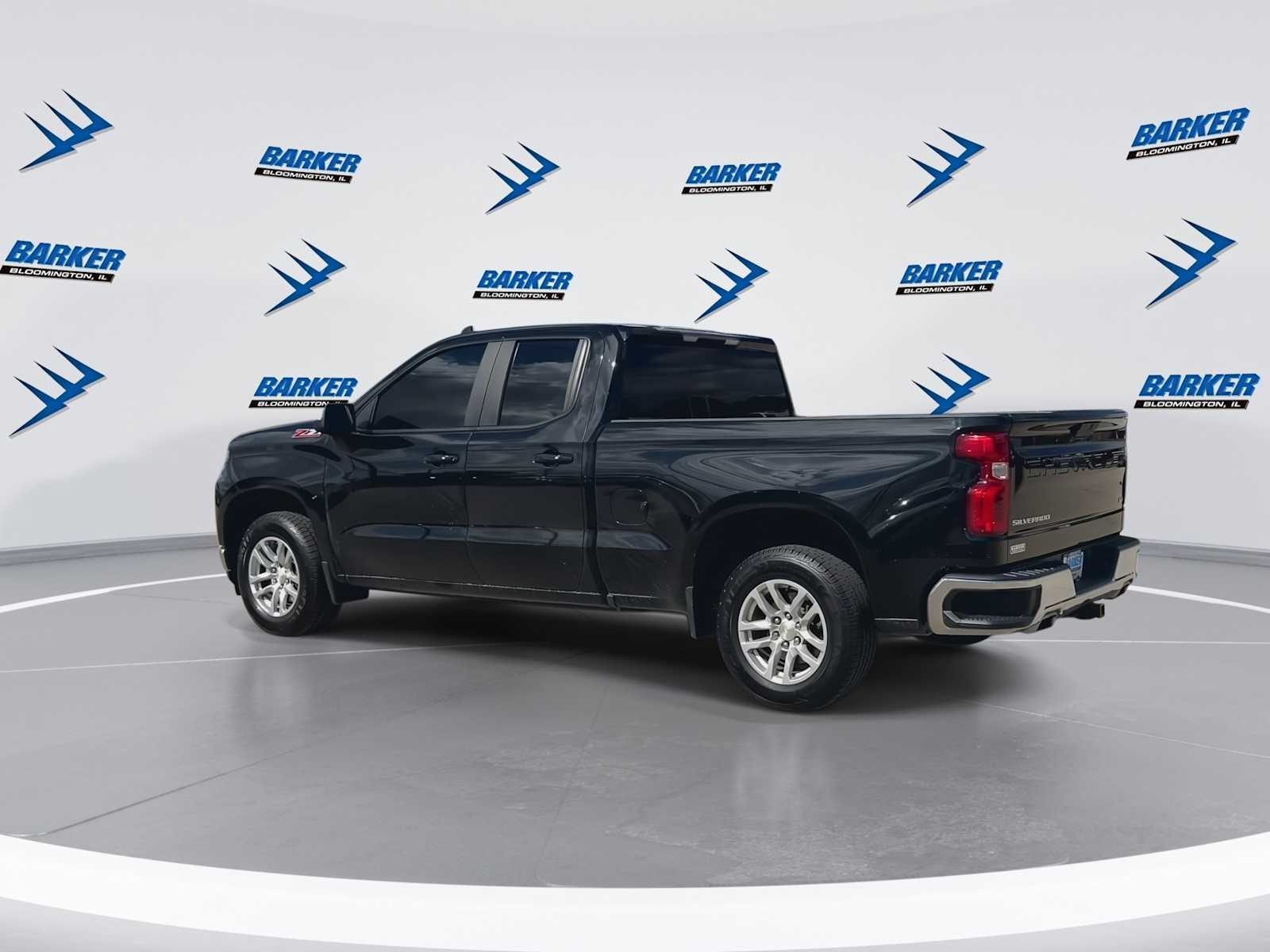 2019 Chevrolet Silverado 1500 LT photo 4