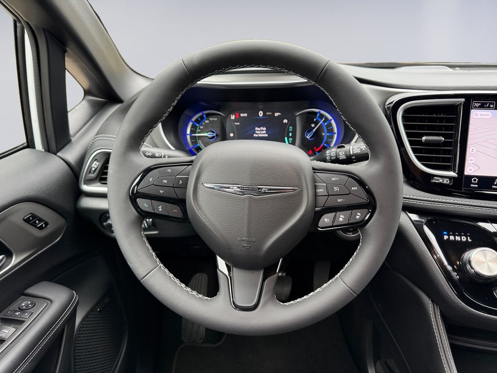 2024 Chrysler Pacifica Hybrid S Appearance photo 13