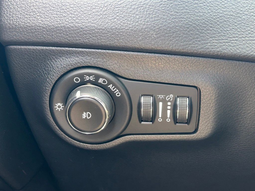 2021 Jeep Compass Altitude photo 33