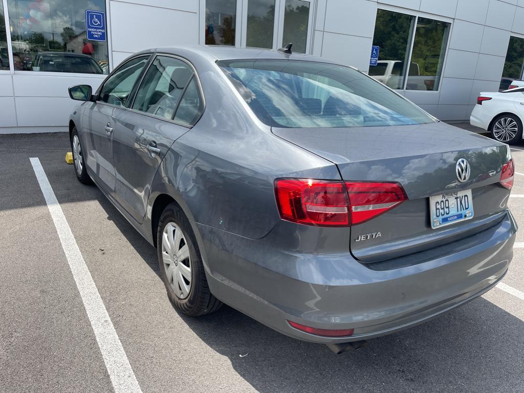 2015 Volkswagen Jetta 2.0 S photo 4