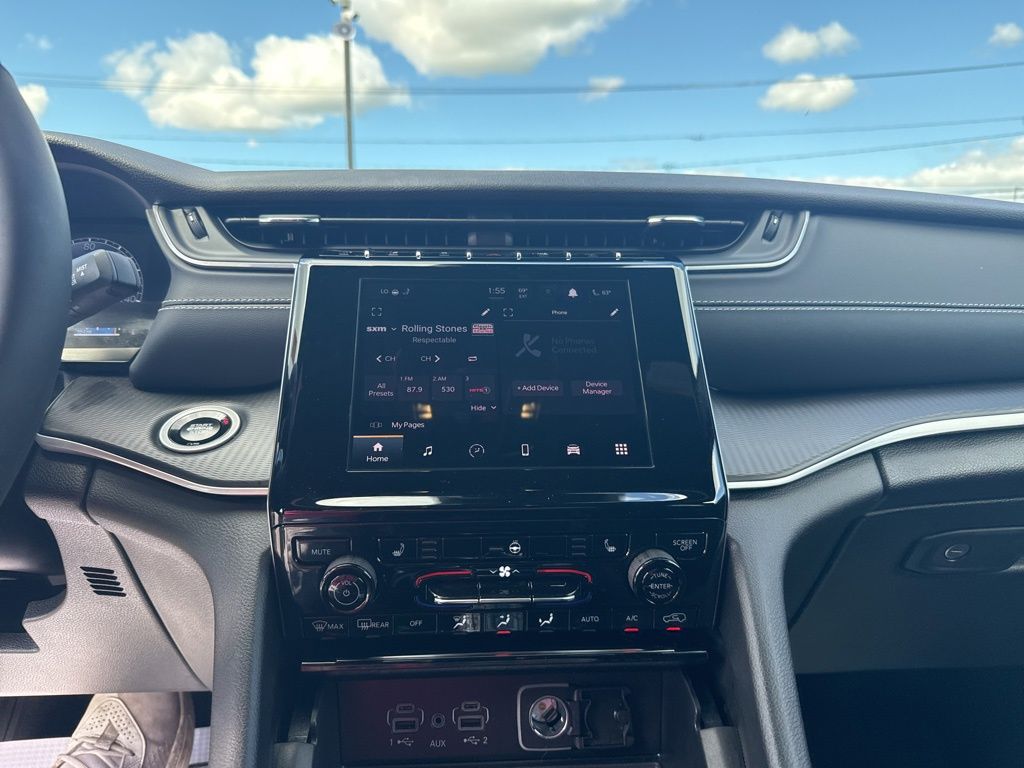 2025 Jeep Grand Cherokee Altitude photo 21