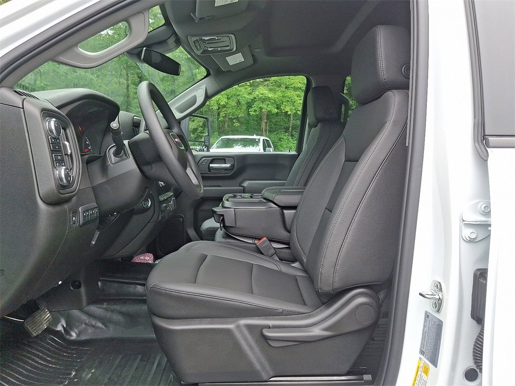 2025 Gmc Sierra 3500 HD Pro photo 6