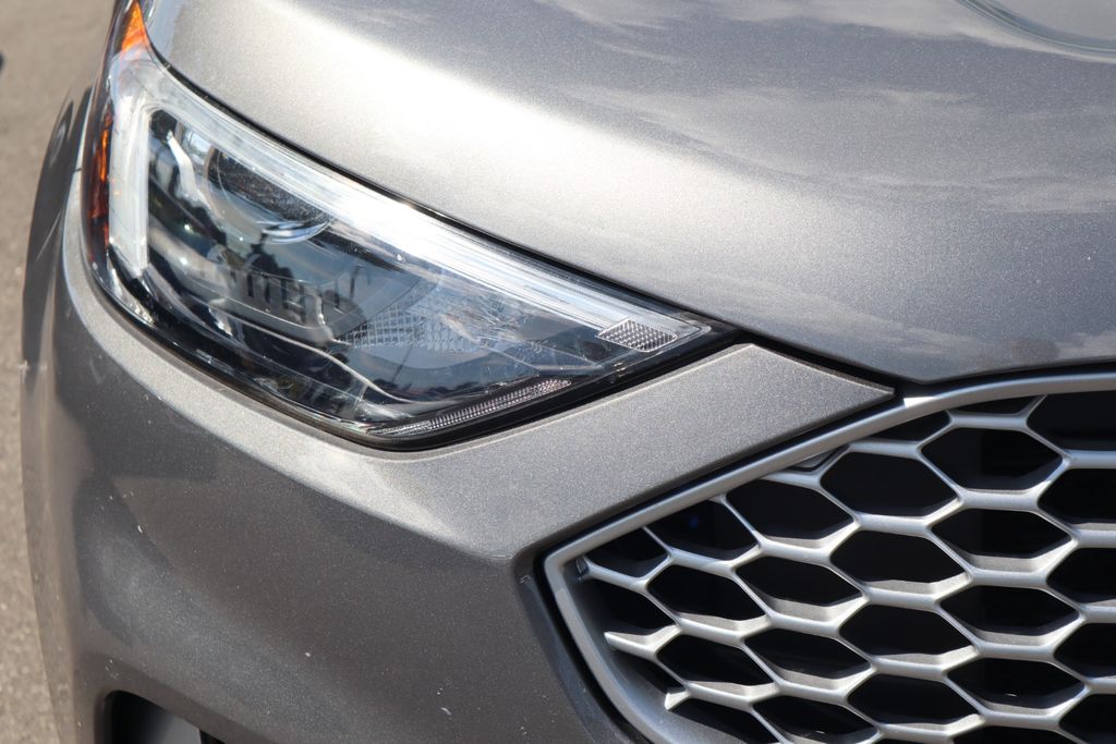 2024 Ford Edge SEL photo 11