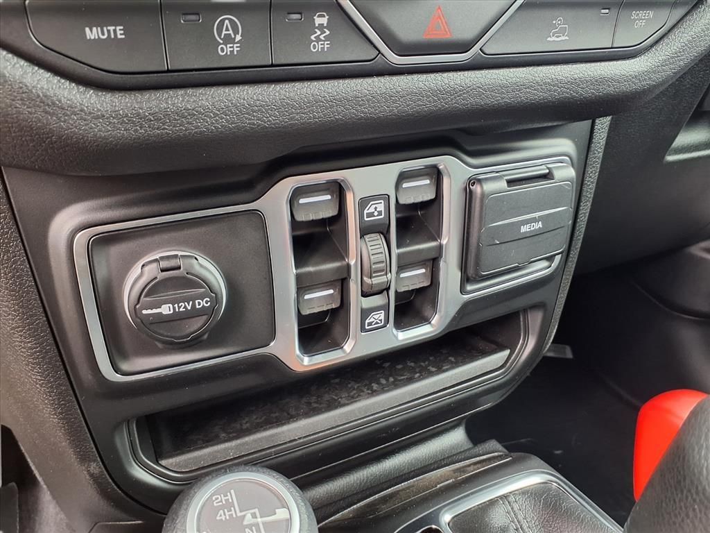 2025 Jeep Wrangler Sport S photo 8