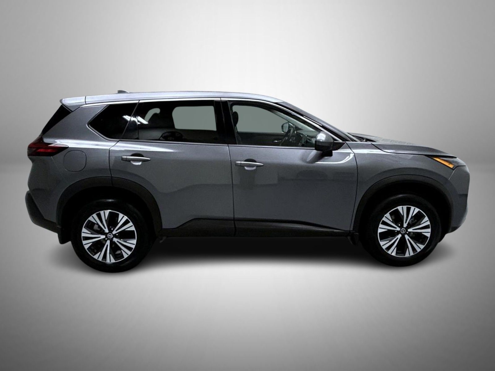 2021 Nissan Rogue SV photo 4