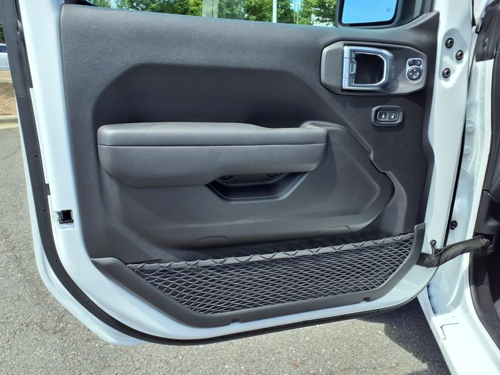 2025 Jeep Gladiator Sport S photo 4