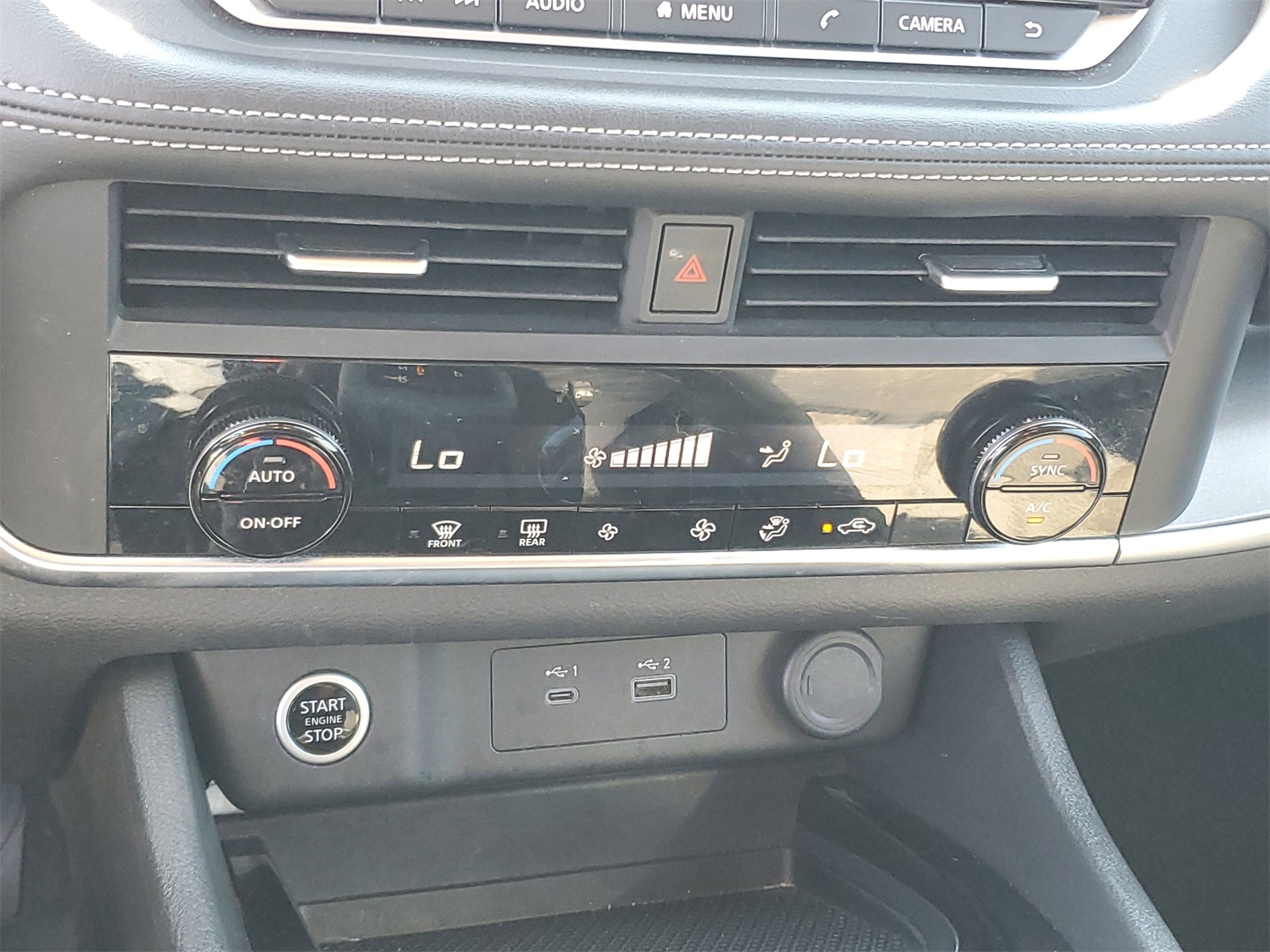 2023 Nissan Rogue SV photo 18