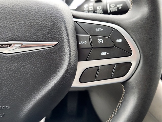2022 Chrysler Voyager LX photo 20