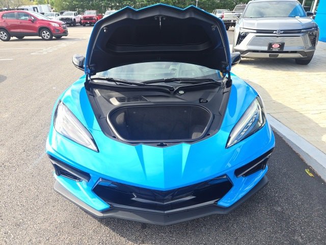 2025 Chevrolet Corvette Stingray 1LT photo 3