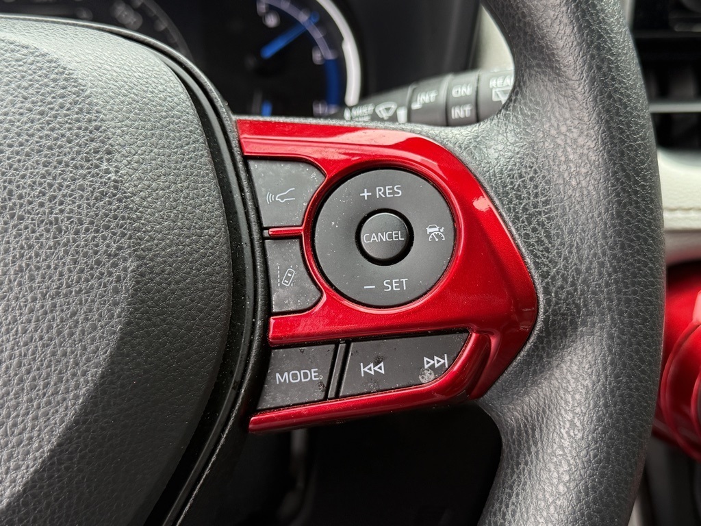 2023 Toyota RAV4 Hybrid XLE photo 20
