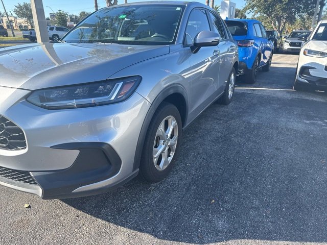 2023 Honda HR-V LX photo 2