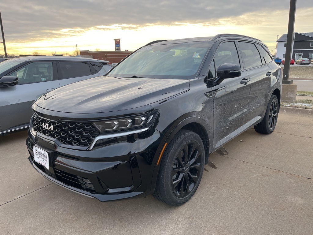 2023 Kia Sorento SX's photo