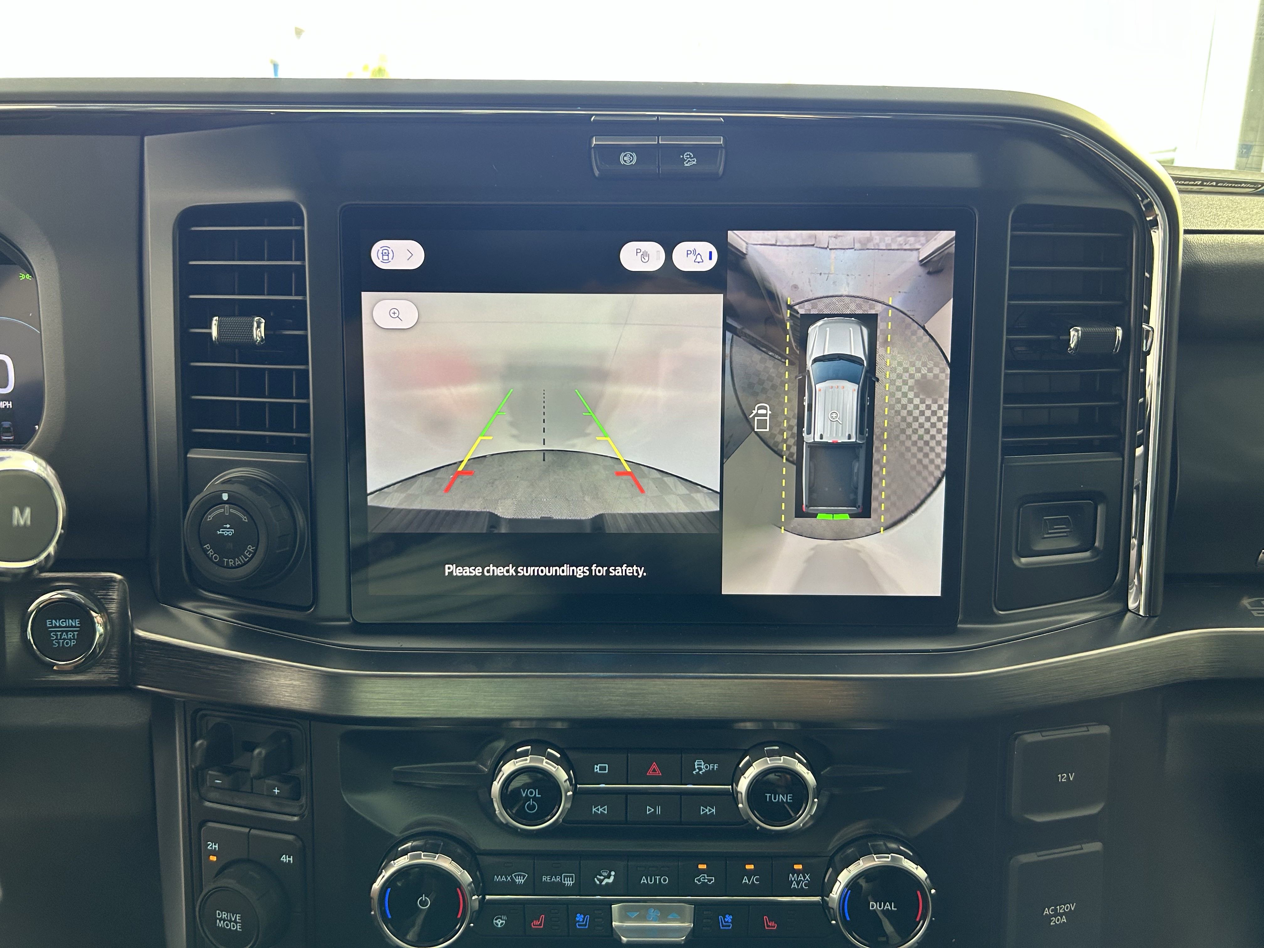 2025 Ford F-250 photo 12